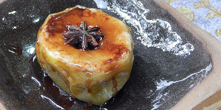 Receita de ma assada com calda de gengibre e hidromel